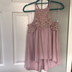 Dusty pink sleeveless top with Crochet lace detail
